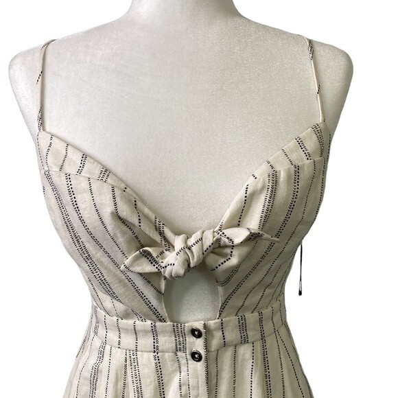 ASTR the Label Linen Sleeveless Button Front Dress Cut Out Tie Detail Pockets - Picture 5 of 16